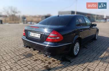 Седан Mercedes-Benz E-Class 2005 в Днепре