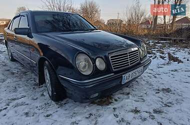 Седан Mercedes-Benz E-Class 1996 в Прилуках