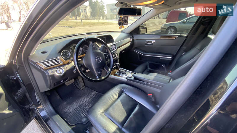 Седан Mercedes-Benz E-Class 2010 в Чернобае