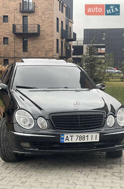 Седан Mercedes-Benz E-Class 2002 в 