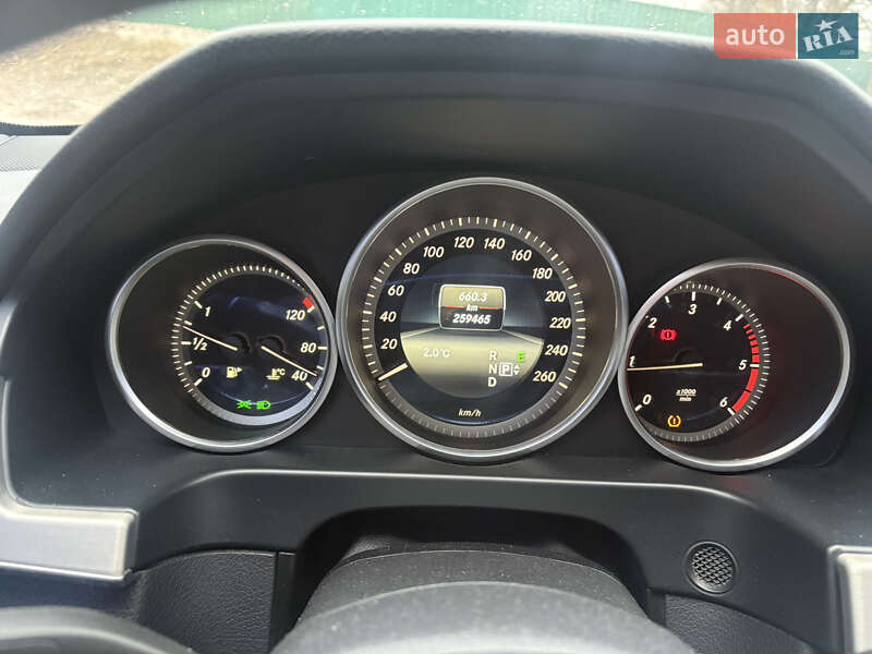 Седан Mercedes-Benz E-Class 2014 в Киеве