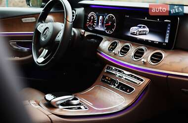 Седан Mercedes-Benz E-Class 2018 в 