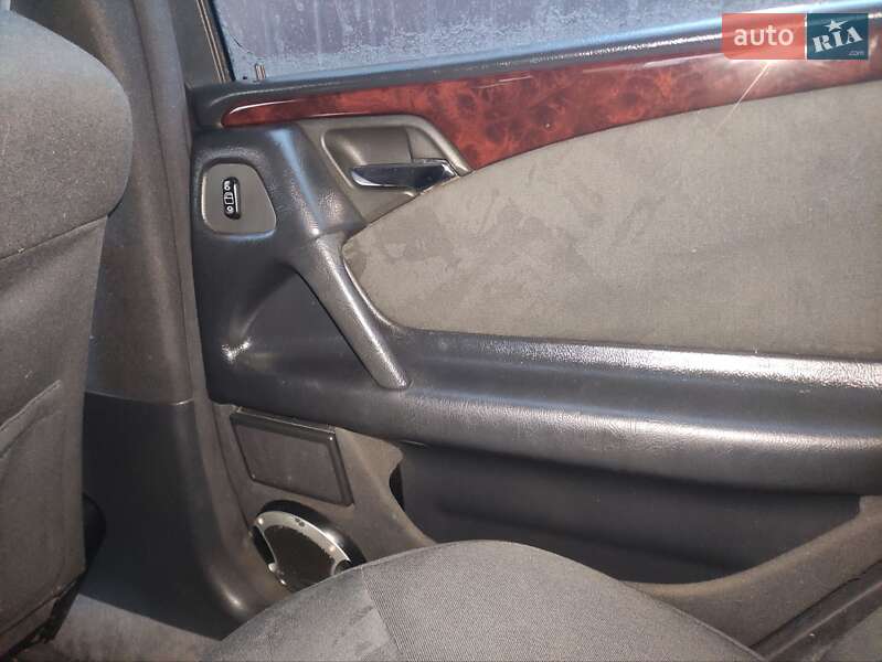Седан Mercedes-Benz E-Class 1997 в Самборе