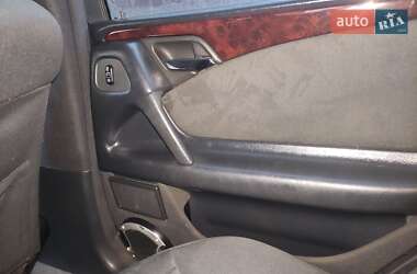 Седан Mercedes-Benz E-Class 1997 в 