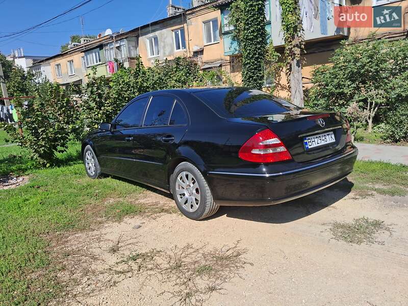 Седан Mercedes-Benz E-Class 2005 в Одесі