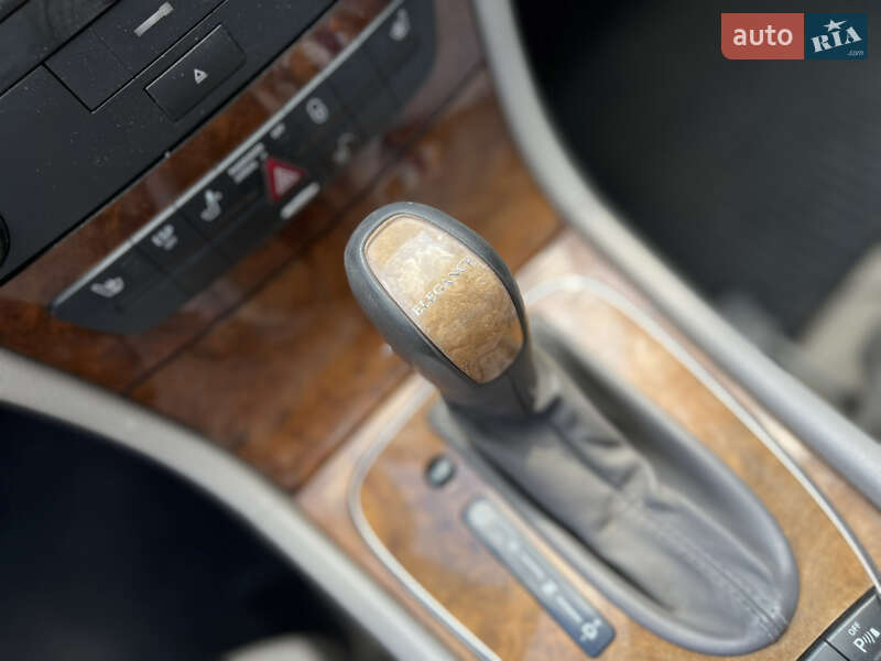 Седан Mercedes-Benz E-Class 2003 в Луцке
