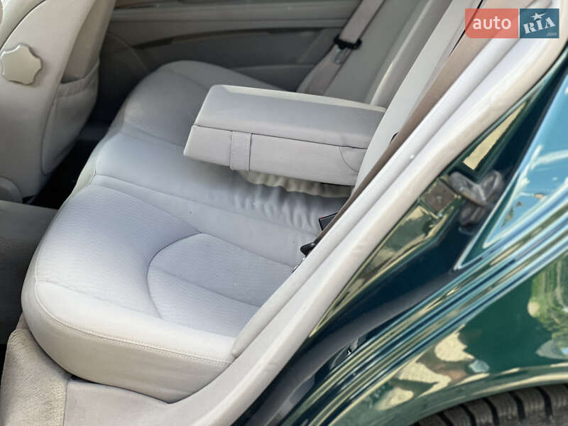 Седан Mercedes-Benz E-Class 2003 в Луцке