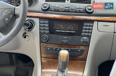 Седан Mercedes-Benz E-Class 2003 в 