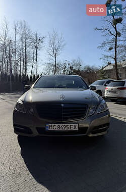 Седан Mercedes-Benz E-Class 2012 в 