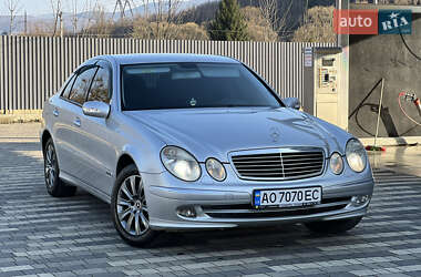 Седан Mercedes-Benz E-Class 2002 в Сваляве