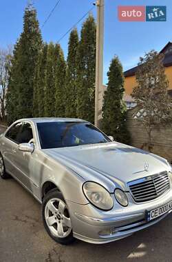 Седан Mercedes-Benz E-Class 2003 в Черновцах