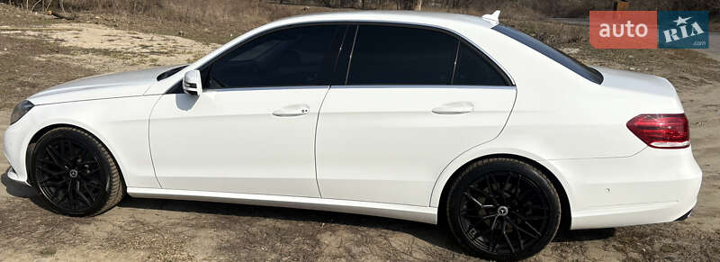 Седан Mercedes-Benz E-Class 2014 в Киеве