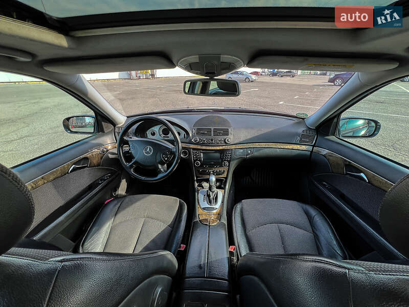 Седан Mercedes-Benz E-Class 2005 в Ужгороде