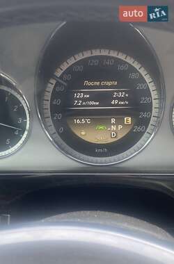 Седан Mercedes-Benz E-Class 2012 в  фото 6 Седан Mercedes-Benz E-Class 2012 в