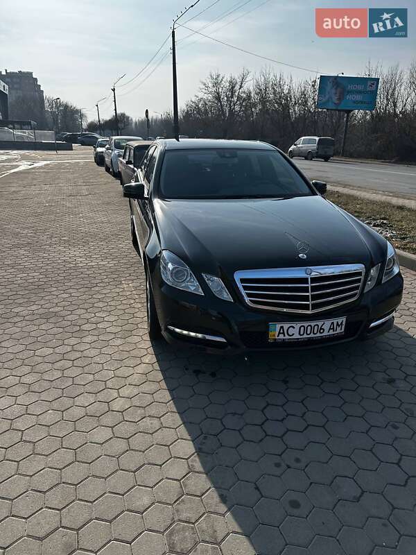 Седан Mercedes-Benz E-Class 2012 в Луцке