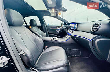 Седан Mercedes-Benz E-Class 2019 в 