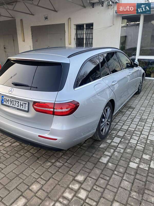 Универсал Mercedes-Benz E-Class 2017 в Бердичеве