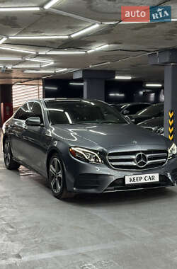 Седан Mercedes-Benz E-Class 2017 в 