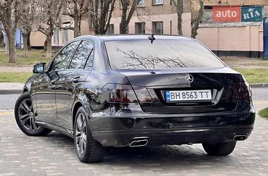 Седан Mercedes-Benz E-Class 2012 в 