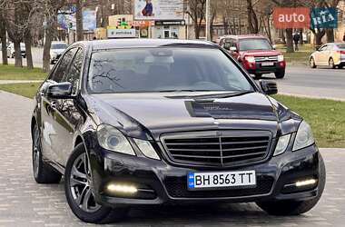 Седан Mercedes-Benz E-Class 2012 в 