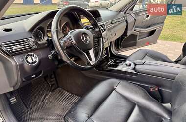 Седан Mercedes-Benz E-Class 2012 в 