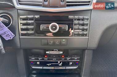 Седан Mercedes-Benz E-Class 2012 в 