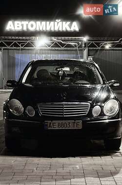 Седан Mercedes-Benz E-Class 2002 в Кривом Роге