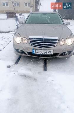 Седан Mercedes-Benz E-Class 2007 в 