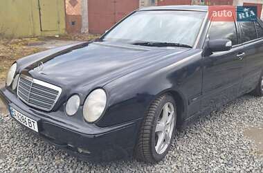 Седан Mercedes-Benz E-Class 2001 в 