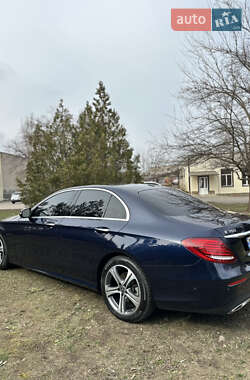 Седан Mercedes-Benz E-Class 2017 в 