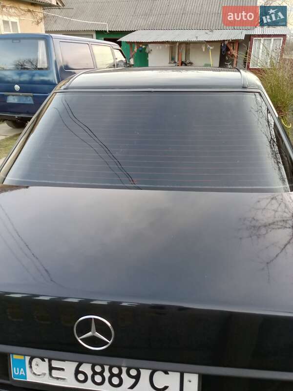 Седан Mercedes-Benz E-Class 1989 в Вашковцах