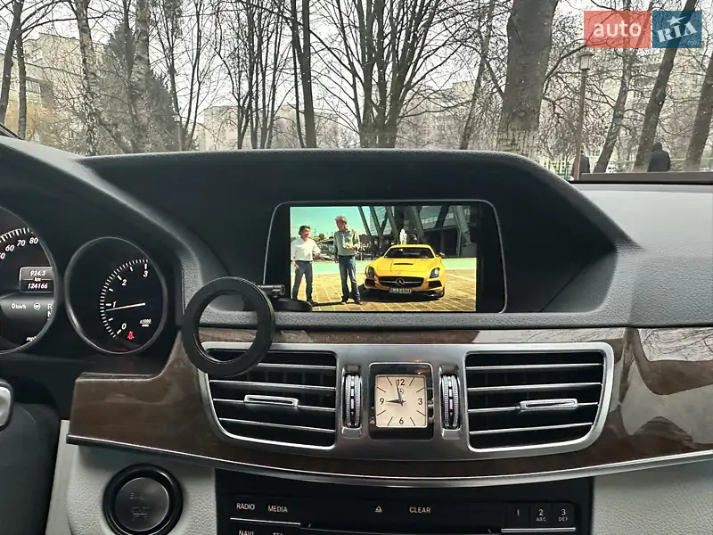 Седан Mercedes-Benz E-Class 2015 в 