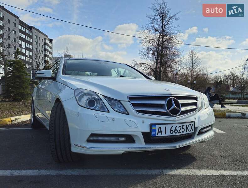 Купе Mercedes-Benz E-Class 2011 в Ирпене