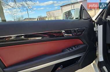 Купе Mercedes-Benz E-Class 2011 в 