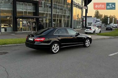 Седан Mercedes-Benz E-Class 2010 в 