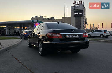 Седан Mercedes-Benz E-Class 2010 в 