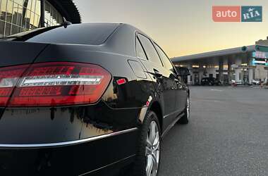 Седан Mercedes-Benz E-Class 2010 в 