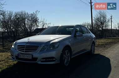 Седан Mercedes-Benz E-Class 2011 в Подільську