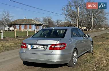 Седан Mercedes-Benz E-Class 2011 в Подільську