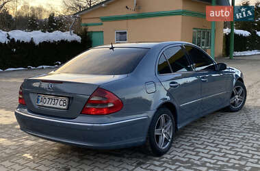 Седан Mercedes-Benz E-Class 2003 в Турке