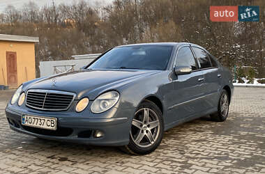 Седан Mercedes-Benz E-Class 2003 в Турке