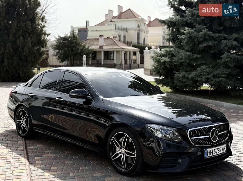 Седан Mercedes-Benz E-Class 2016 в Киеве