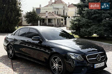 Седан Mercedes-Benz E-Class 2016 в 