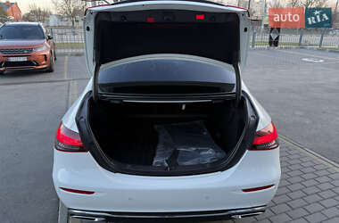 Седан Mercedes-Benz E-Class 2021 в 