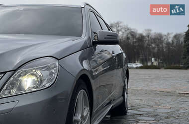 Универсал Mercedes-Benz E-Class 2011 в 