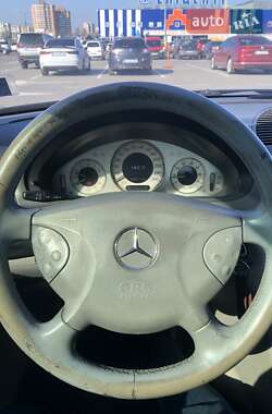 Седан Mercedes-Benz E-Class 2003 в  фото 20 Седан Mercedes-Benz E-Class 2003 в