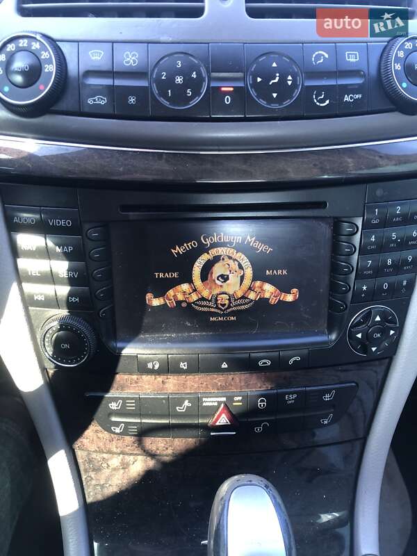 Седан Mercedes-Benz E-Class 2003 в Белой Церкви