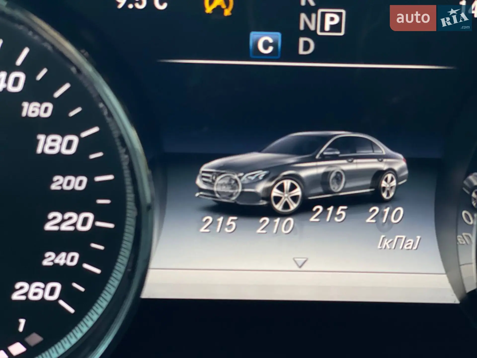 2016 Mercedes-Benz E-klasse - мініатюра 35