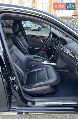 Седан Mercedes-Benz E-Class 2012 в 