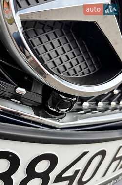 Купе Mercedes-Benz E-Class 2016 в 